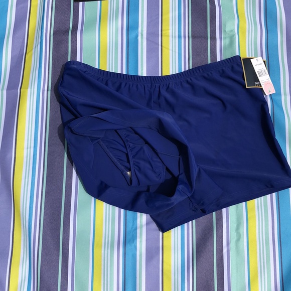 Suit Yourself Women’s Boxer Swim Short Bottom - Picture 2 of 4